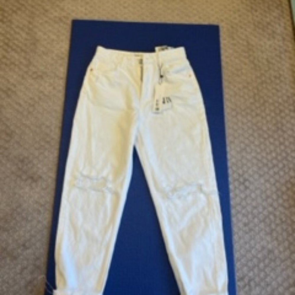 zara white mom fit, high rise, ankle, rigid- size 4. Brand new.